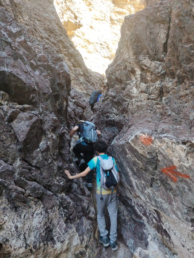 Wadi Kub Hike Fujairah 2026 | Easy Beginner Trail & Camping | Alpine Trekkers